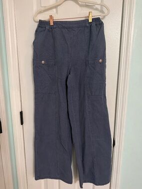 Wide leg trousers